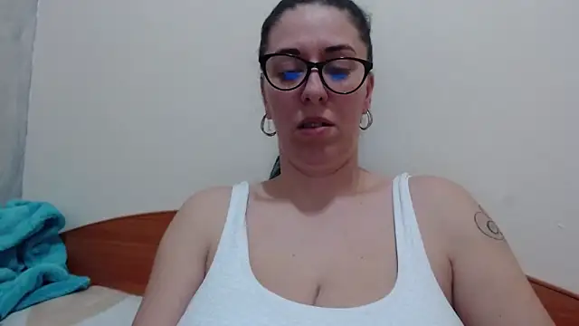 Snapshot of jollene chatting on March 8, 2026, 2:53 pm jollene online show from March 8, 2026, 2:53 pm