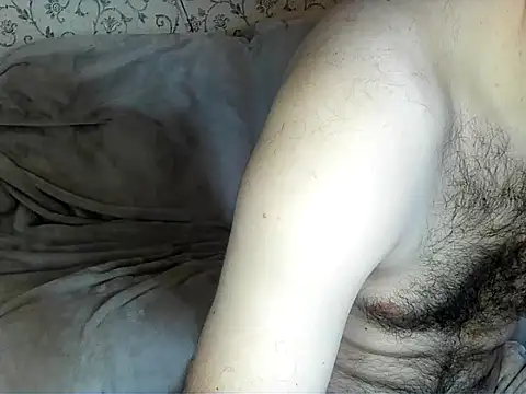 Snapshot of bul_boy chatting on May 17, 2026, 9:31 am bul boy online show from May 17, 2026, 9:31 am