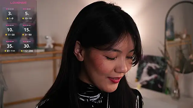 MoiraEger online show from October 12, 2025, 5:03 pm