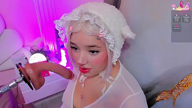 Snapshot of hinata_dolly chatting on November 1, 2025, 10:53 am hinata dolly online show from November 1, 2025, 10:53 am