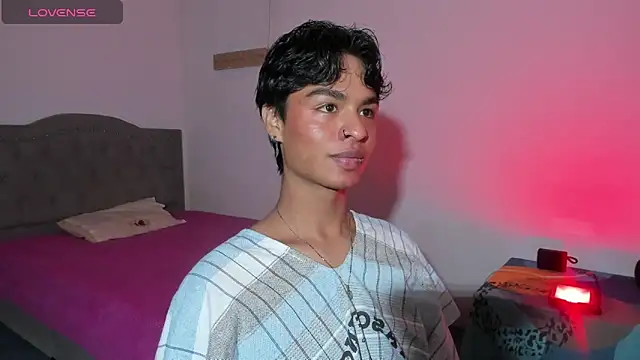 Snapshot of ariel_adan chatting on May 20, 2026, 11:51 am ariel adan online show from May 20, 2026, 11:51 am