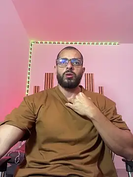 magnumchris online show from May 21, 2026, 2:09 am