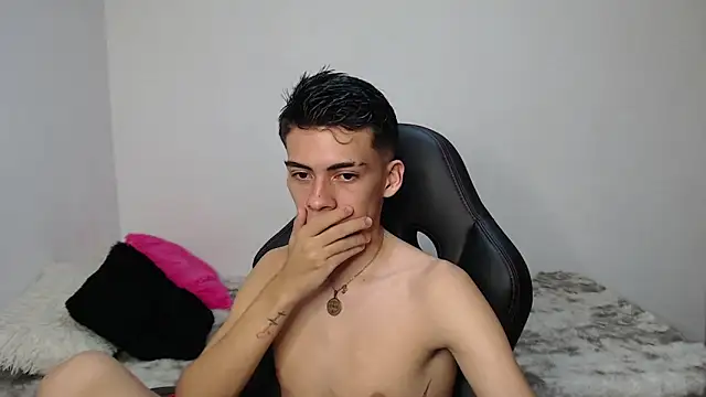 Rimuru17 online show from March 29, 2026, 3:41 am