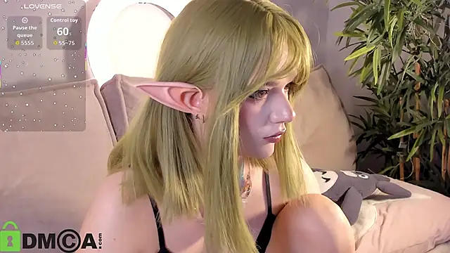 Snapshot of Molly_Platt chatting on February 1, 2026, 9:18 am Molly Platt online show from February 1, 2026, 9:18 am