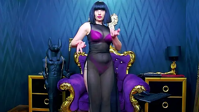 Snapshot of LaraMaeve chatting on March 19, 2026, 6:13 am LaraMaeve online show from March 19, 2026, 6:13 am