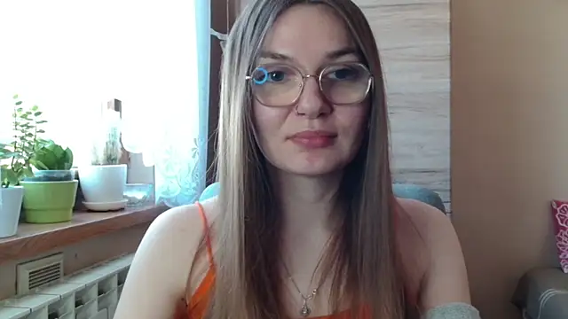 LooveELLYx online show from March 9, 2026, 7:34 am