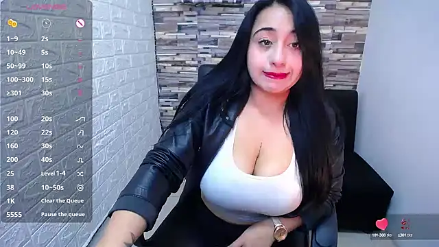Snapshot of isabelsaenzxx chatting on October 8, 2025, 12:50 pm isabelsaenzxx online show from October 8, 2025, 12:50 pm