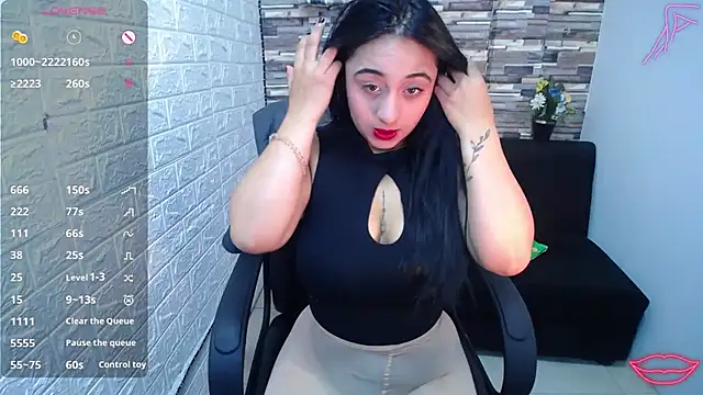 isabelsaenzxx online show from November 25, 2025, 12:49 pm