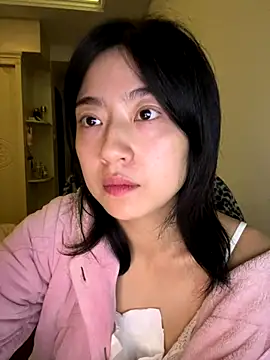 Snapshot of Olivia-l chatting on November 13, 2025, 4:33 pm Olivia-l online show from November 13, 2025, 4:33 pm