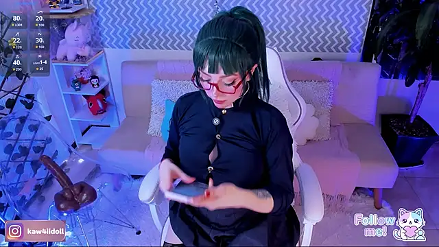 Simonesmith01 online show from June 5, 2026, 6:13 pm