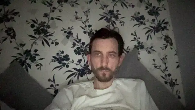 Big8inchUncutCock online show from May 17, 2026, 7:19 am