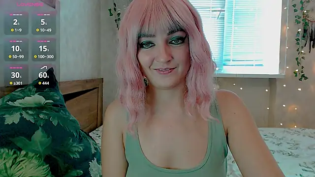 MagicPink online show from September 27, 2025, 12:22 pm