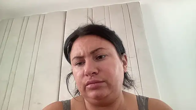 Desire-XOXOX online show from October 9, 2025, 11:22 am