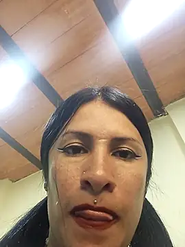 karinnahotdirty online show from November 4, 2025, 9:18 pm