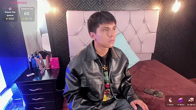 Snapshot of Thiago_Kozak chatting on February 23, 2026, 1:55 pm Thiago Kozak online show from February 23, 2026, 1:55 pm