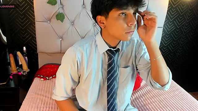 Thiago Kozak online show from October 7, 2025, 12:28 pm