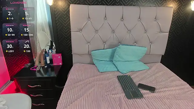 Snapshot of Thiago_Kozak chatting on February 4, 2026, 12:55 pm Thiago Kozak online show from February 4, 2026, 12:55 pm