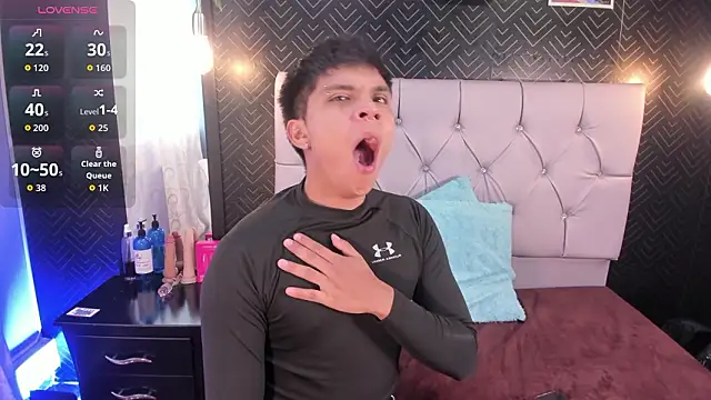 Snapshot of Thiago_Kozak chatting on February 21, 2026, 1:13 pm Thiago Kozak online show from February 21, 2026, 1:13 pm