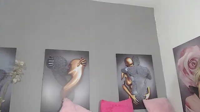 Snapshot of AntonellaBlanc chatting on May 9, 2026, 4:21 pm AntonellaBlanc online show from May 9, 2026, 4:21 pm