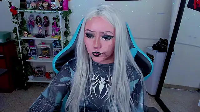 Makii 33 online show from November 23, 2025, 11:37 pm