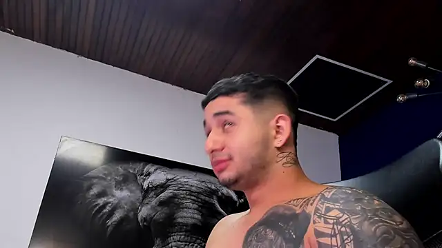 king falconer online show from December 17, 2025, 1:43 am