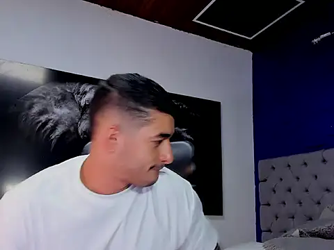 king falconer online show from January 16, 2026, 2:48 am