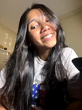 effie castroo online show from September 25, 2025, 3:45 am