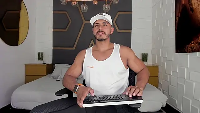 Snapshot of magnusclark chatting on September 15, 2025, 6:19 pm magnusclark online show from September 15, 2025, 6:19 pm