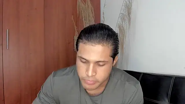 Snapshot of Evansdark1 chatting on October 22, 2025, 1:38 am Evansdark1 online show from October 22, 2025, 1:38 am