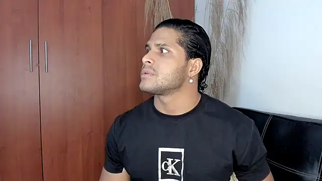 Snapshot of Evansdark1 chatting on November 27, 2025, 10:32 pm Evansdark1 online show from November 27, 2025, 10:32 pm