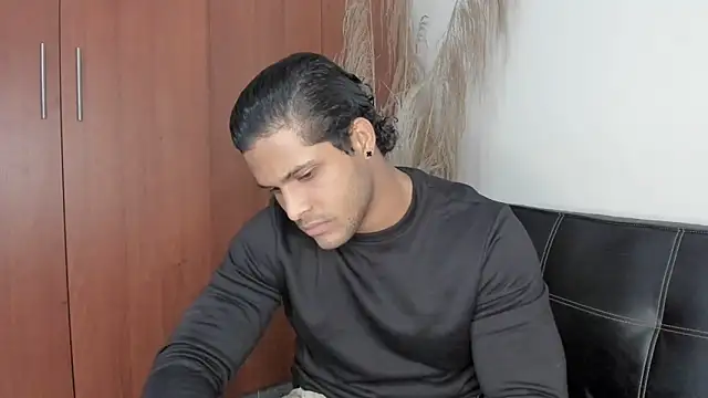 Snapshot of Evansdark1 chatting on October 17, 2025, 1:09 am Evansdark1 online show from October 17, 2025, 1:09 am