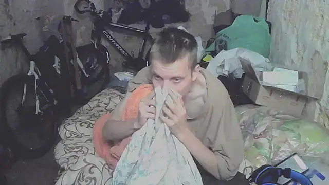 Snapshot of makarov1993 chatting on September 13, 2025, 1:49 am makarov1993 online show from September 13, 2025, 1:49 am