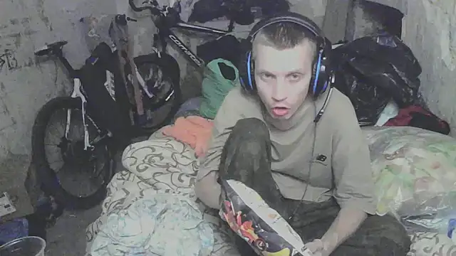Snapshot of makarov1993 chatting on September 10, 2025, 8:46 am makarov1993 online show from September 10, 2025, 8:46 am