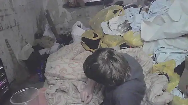 Snapshot of makarov1993 chatting on March 12, 2026, 9:57 am makarov1993 online show from March 12, 2026, 9:57 am