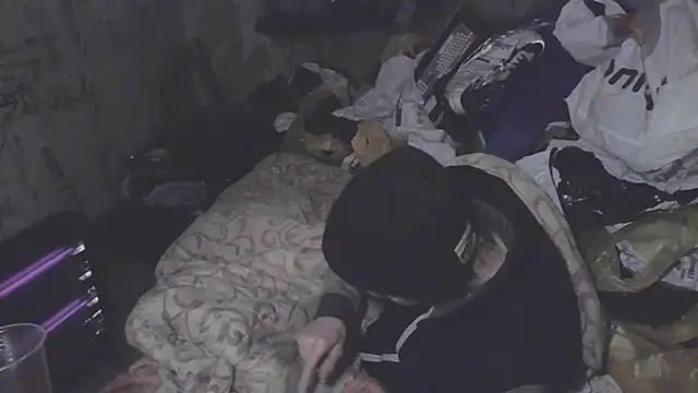 Snapshot of makarov1993 chatting on February 15, 2026, 1:10 pm makarov1993 online show from February 15, 2026, 1:10 pm