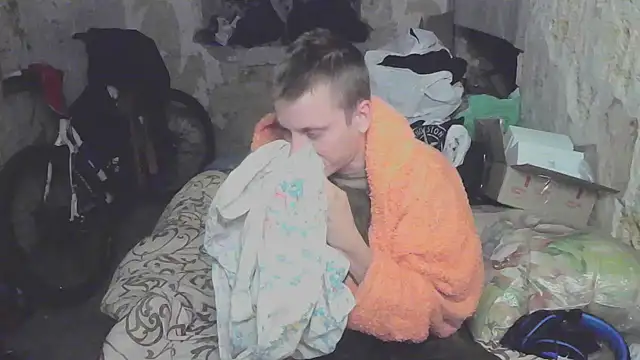 Snapshot of makarov1993 chatting on September 13, 2025, 8:42 pm makarov1993 online show from September 13, 2025, 8:42 pm