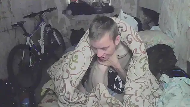 Snapshot of makarov1993 chatting on September 23, 2025, 10:55 am makarov1993 online show from September 23, 2025, 10:55 am