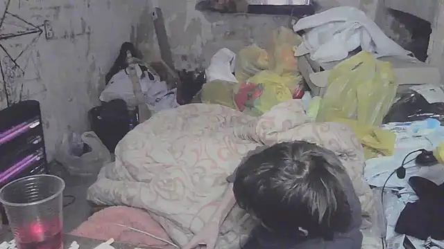 Snapshot of makarov1993 chatting on March 16, 2026, 6:39 am makarov1993 online show from March 16, 2026, 6:39 am