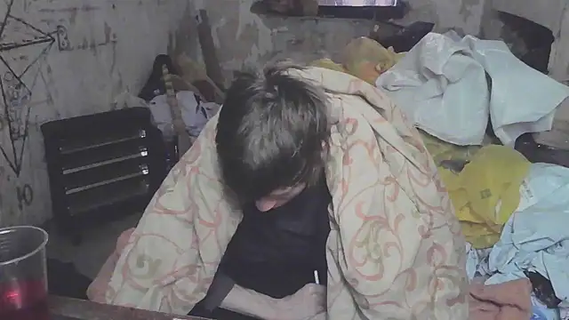 Snapshot of makarov1993 chatting on March 19, 2026, 10:59 am makarov1993 online show from March 19, 2026, 10:59 am