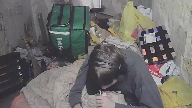 Snapshot of makarov1993 chatting on March 30, 2026, 5:42 am makarov1993 online show from March 30, 2026, 5:42 am