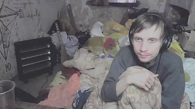 Snapshot of makarov1993 chatting on March 19, 2026, 11:05 pm makarov1993 online show from March 19, 2026, 11:05 pm