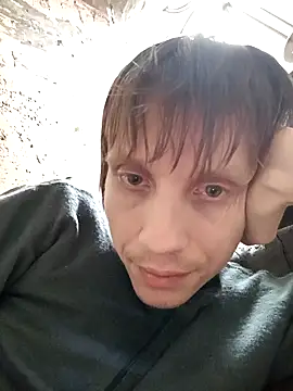 Snapshot of makarov1993 chatting on March 29, 2026, 5:09 am makarov1993 online show from March 29, 2026, 5:09 am