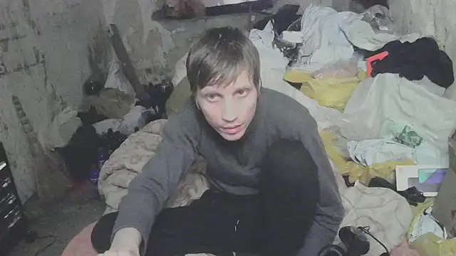 Snapshot of makarov1993 chatting on March 12, 2026, 11:20 pm makarov1993 online show from March 12, 2026, 11:20 pm