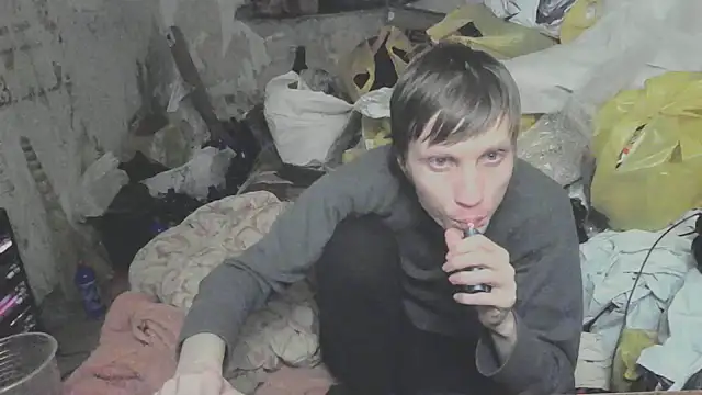 Snapshot of makarov1993 chatting on March 9, 2026, 12:14 am makarov1993 online show from March 9, 2026, 12:14 am