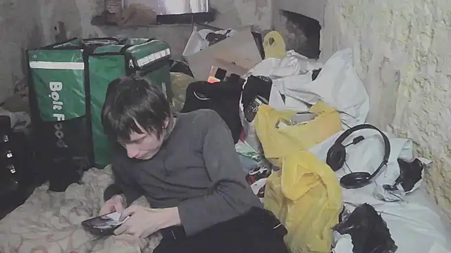 Snapshot of makarov1993 chatting on April 5, 2026, 11:06 am makarov1993 online show from April 5, 2026, 11:06 am