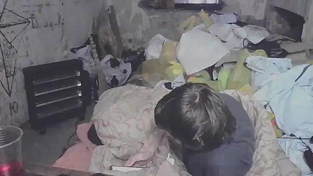 Snapshot of makarov1993 chatting on March 21, 2026, 4:57 am makarov1993 online show from March 21, 2026, 4:57 am