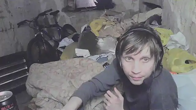 makarov1993 online show from May 7, 2026, 10:02 pm
