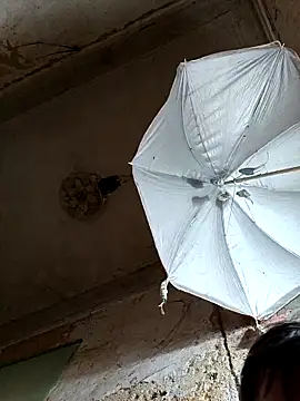 Snapshot of makarov1993 chatting on April 10, 2026, 5:47 am makarov1993 online show from April 10, 2026, 5:47 am