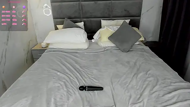 Snapshot of Chloee_White chatting on December 3, 2025, 9:31 am Chloee White online show from December 3, 2025, 9:31 am