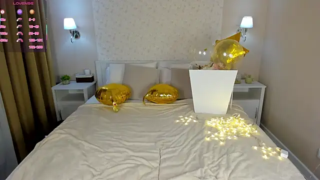 Snapshot of Chloee_White chatting on December 5, 2025, 10:03 am Chloee White online show from December 5, 2025, 10:03 am